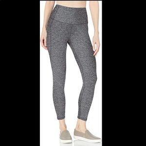 Champion Medium Women’s grey capri legging with side pockets